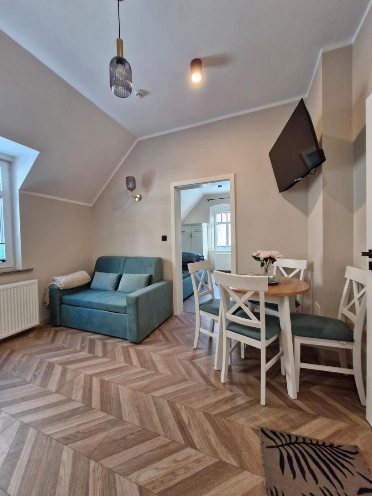 Residence Zielono Mi シクラルスカ・ポレンバ エクステリア 写真