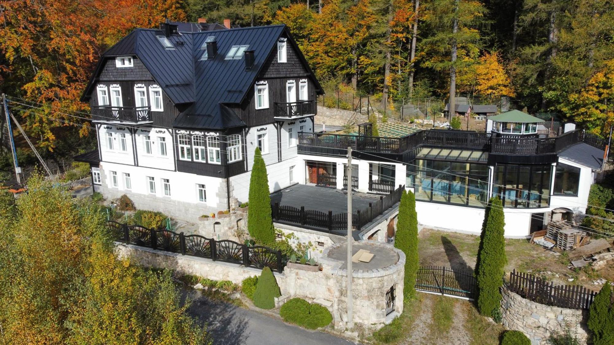 Residence Zielono Mi シクラルスカ・ポレンバ エクステリア 写真