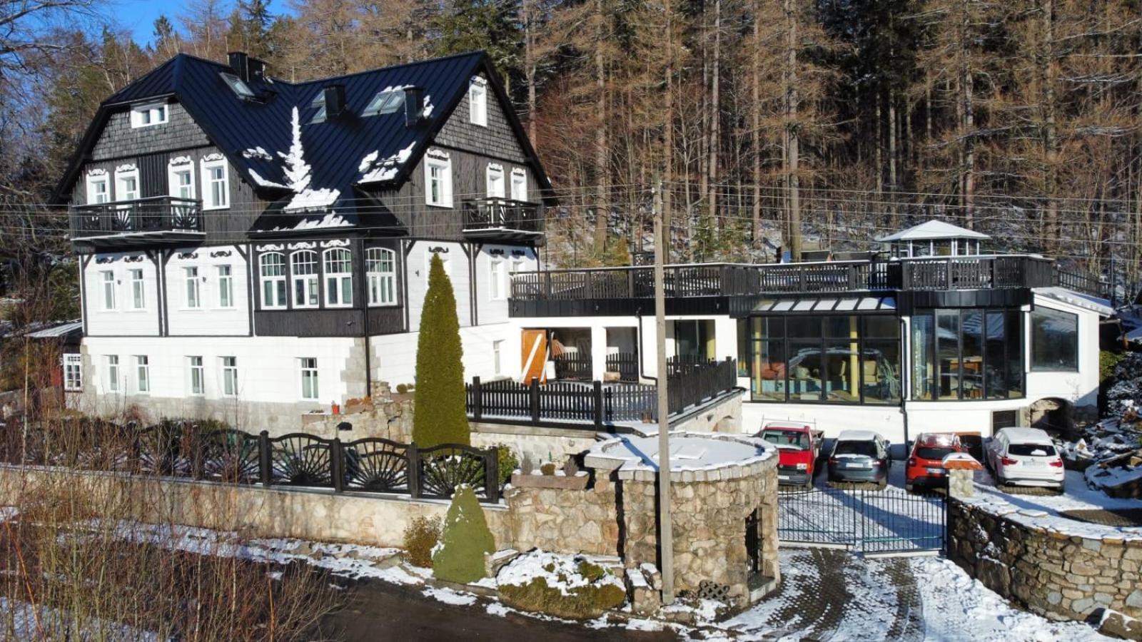 Residence Zielono Mi シクラルスカ・ポレンバ エクステリア 写真
