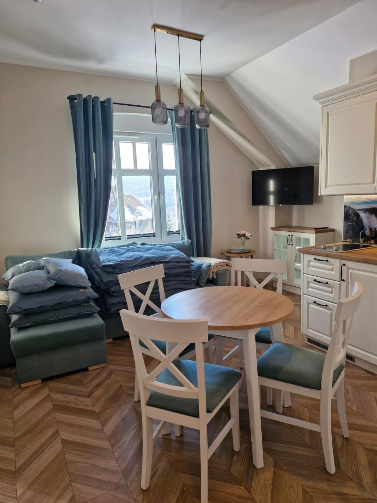 Residence Zielono Mi シクラルスカ・ポレンバ エクステリア 写真
